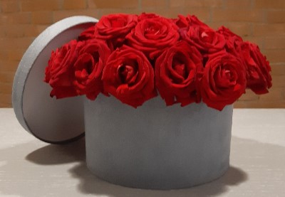 Caja rosas rojas